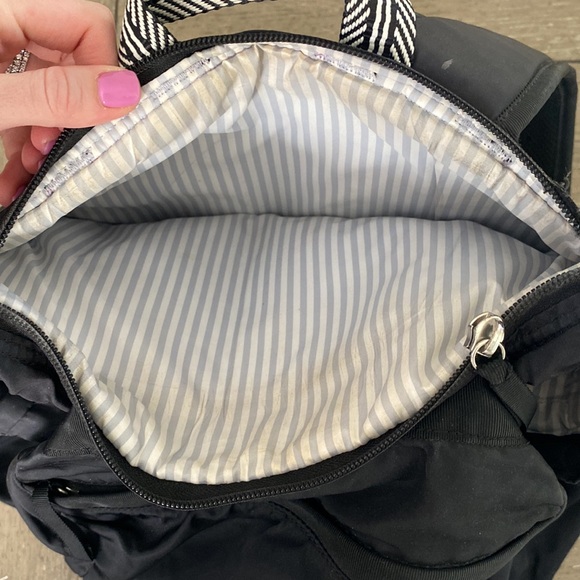 Lululemon Black Backpack travelling yogini rucksack - Picture 4 of 8